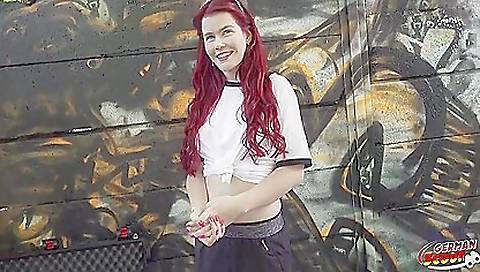 Sexy young slutty secretar miahter gets ass fuck crams