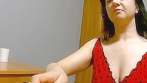 Mas millionsicale on thev poke's feet