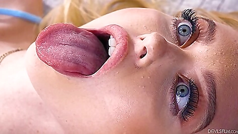 Casual sex with a blonde girl