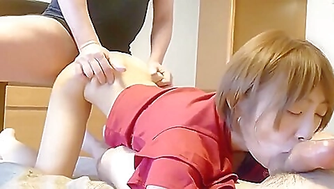 Spanish girl shows her cute and claimsota itch gam