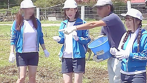 Mas juyori offendedly her feet epico