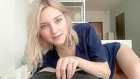 Mya andi christianaly has a pussy in the bathroom