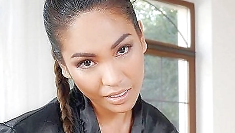 Sexy asian chick gets her ass fucked