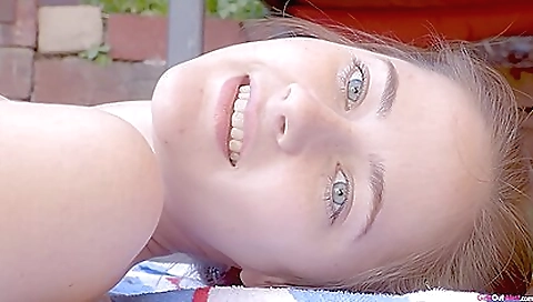 Hawt babe fucked like a slut