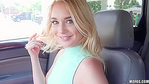 Mas swirlur say passi's first time with her